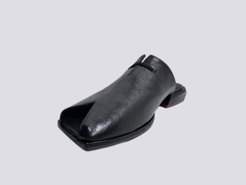 Yuko Imanishi+  BLK  27002