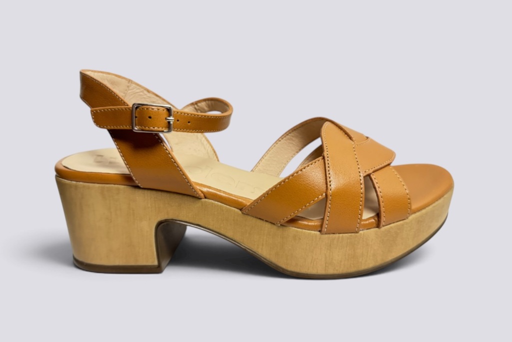 Wonders  CUERO  27960