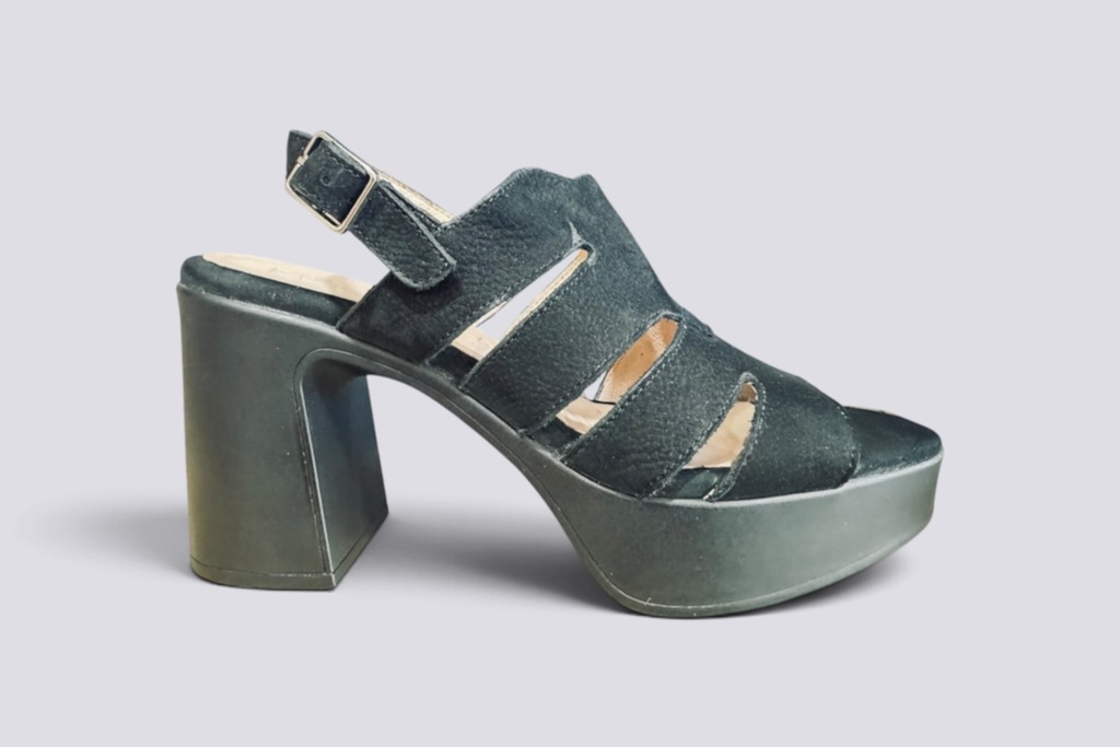 Wonders Black Nubuck 26422