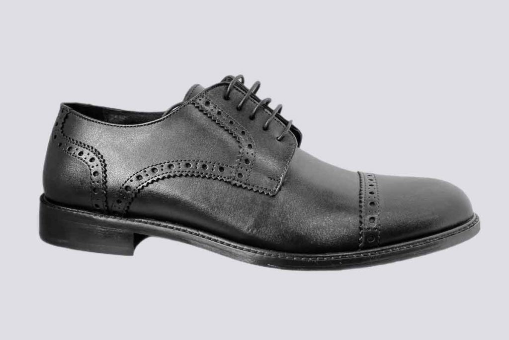 Black leather oxfords 10111