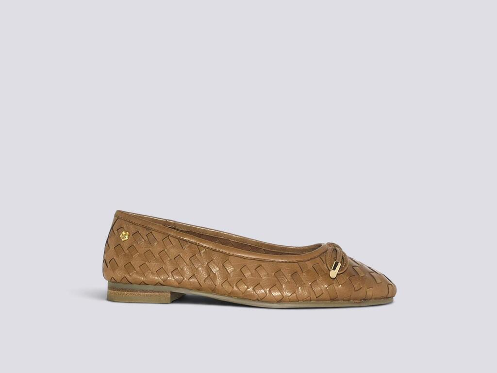 CARMELA   CAMEL  27001